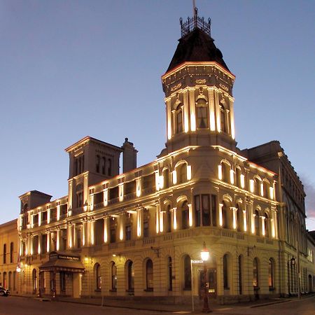 Craig'S Royal Hotel Ballarat Eksteriør billede The Old Bank Hotel at night